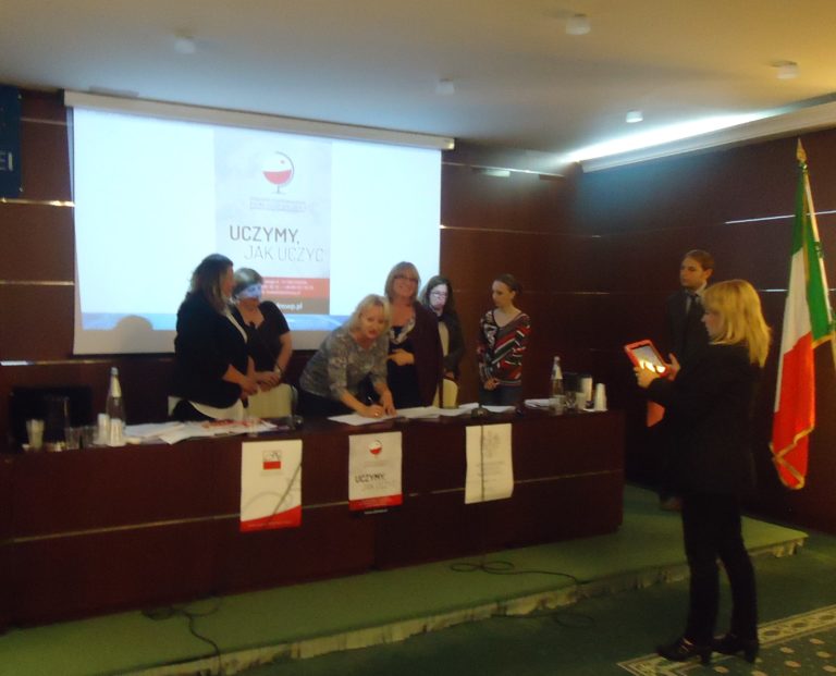 2014.10.26-Konferencja Nauczycieli Polonijnych w Neapolu - część II (26.X-27.X (32)